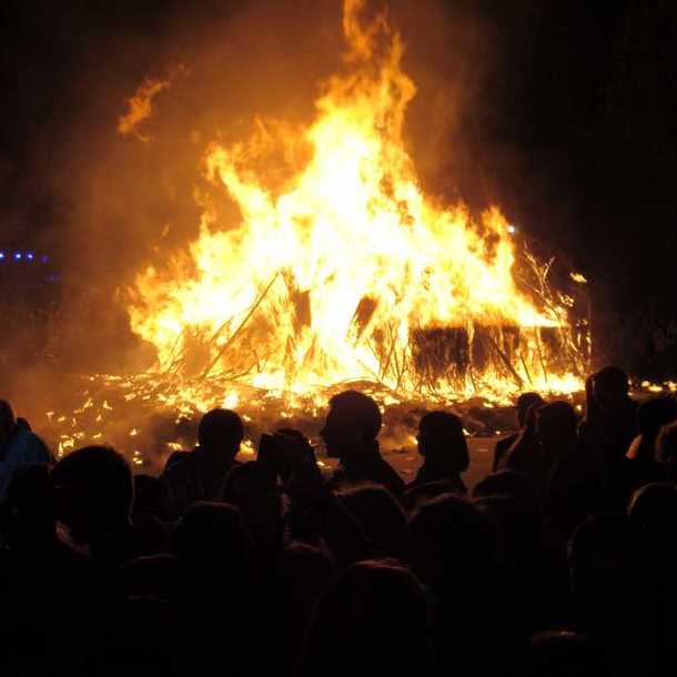 FEU DE LA SAINT-JEAN ET BAL GASCON