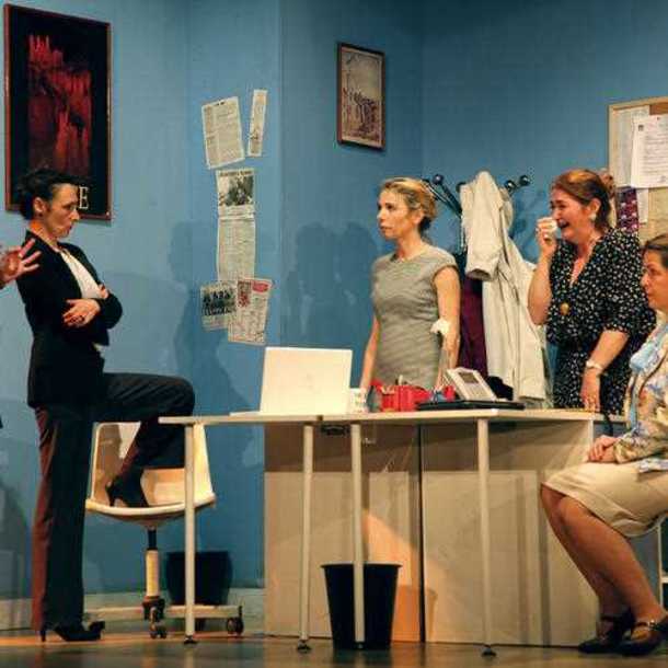 Théâtre - Potins, malices et médisances