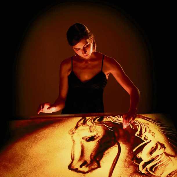 DESSIN SUR SABLE