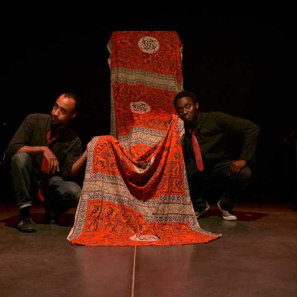 Théâtre - Debout-Payé